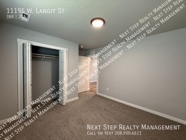 Building Photo - 11195 W Langit St