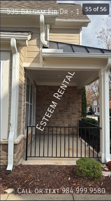 Building Photo - 535 Balsam Fir Dr