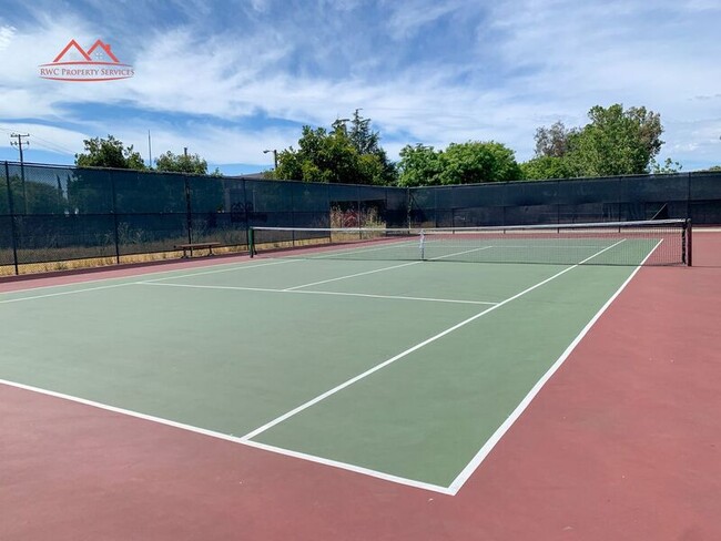 Building Photo - 4016 Lylewood Ct