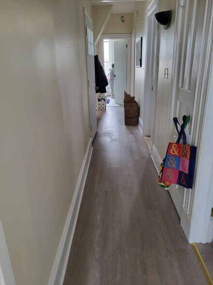 Building Photo - 219 Partridge St