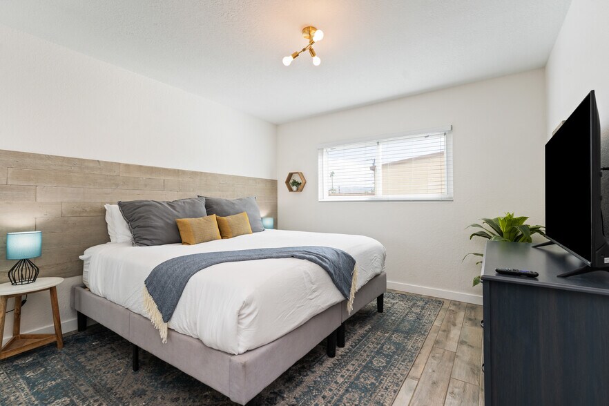 Berdoom 4 - 79590 Port Royal Ave