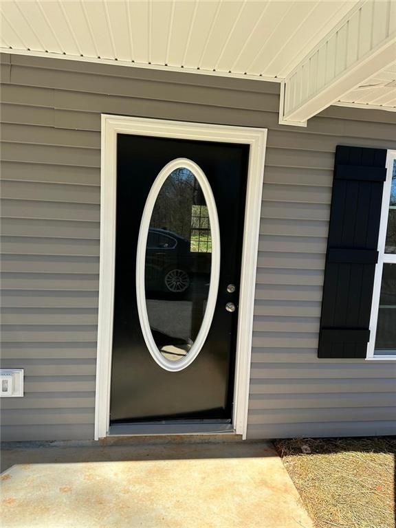 Building Photo - 295 Pony Lake Rd