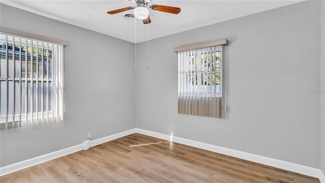 Building Photo - 11912 McMullen Loop