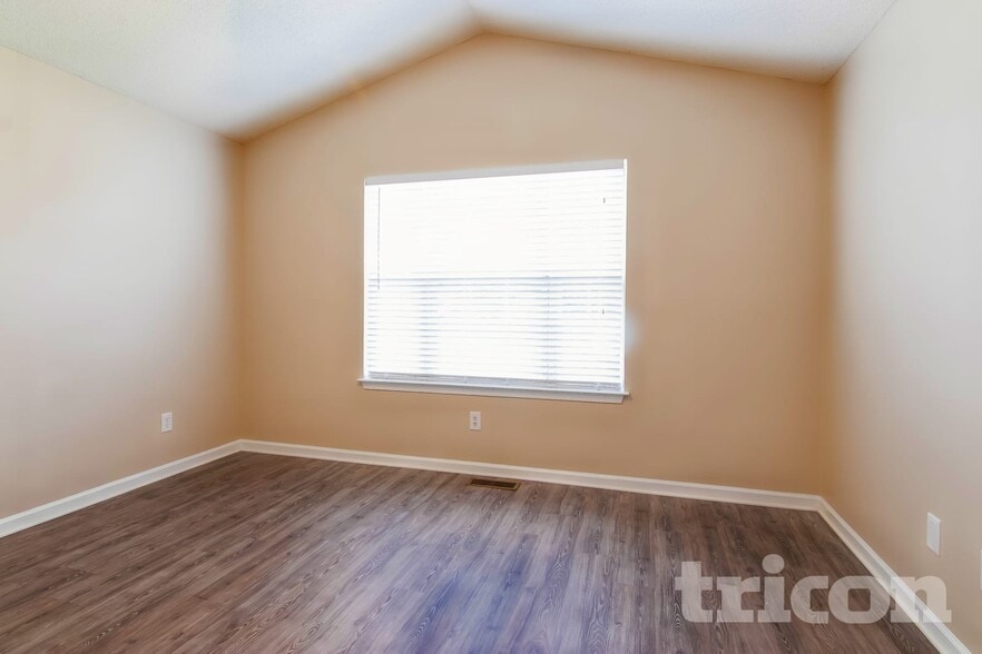 Building Photo - 409 Kayak Ct