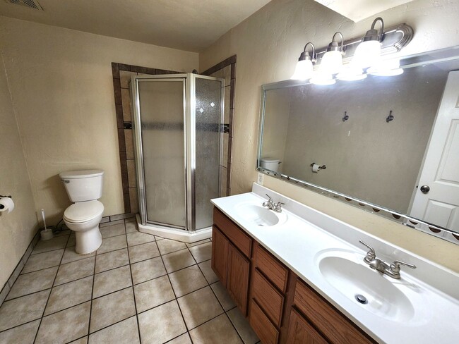 Building Photo - 1417 Fifth St.