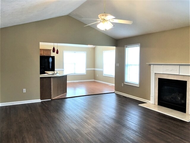 Building Photo - 112 Pine Orchard Ct