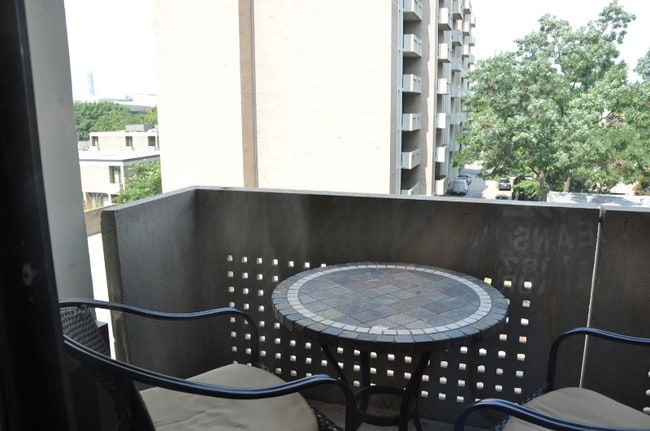 Building Photo - 1245 4th St SW