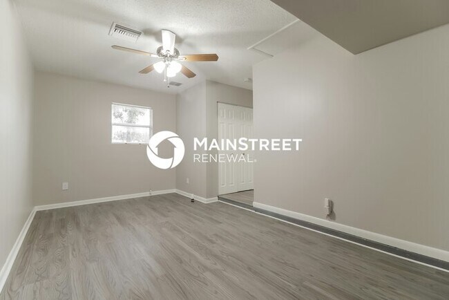 Building Photo - 3 Bedroom Pet-Friendly Home in Orlando, FL...