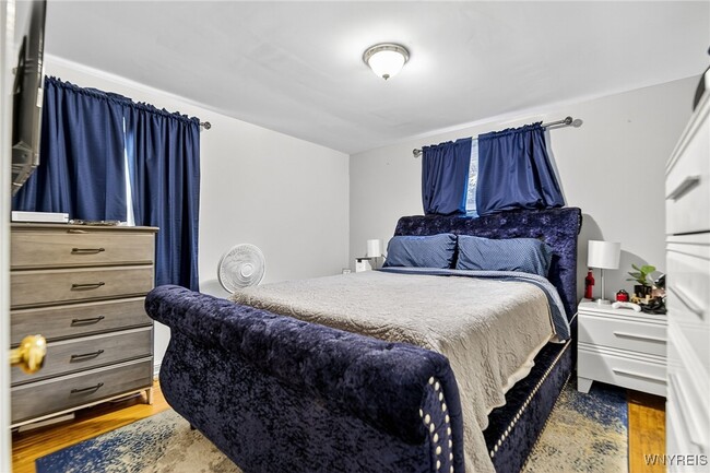 Building Photo - 116 Springville Ave