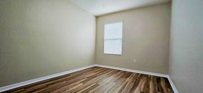Building Photo - 318 Gris Sky Ln