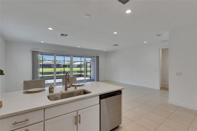 Building Photo - 4915 Sienna Isles Ave