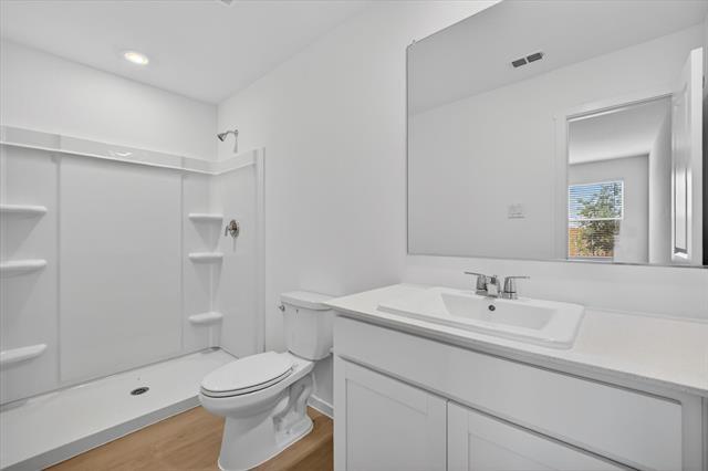 Building Photo - 3703 Longleaf Dr