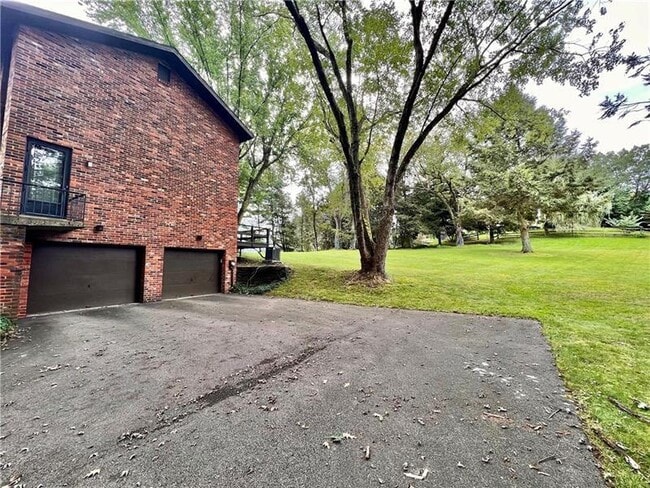 Building Photo - 112 Pheasant Dr