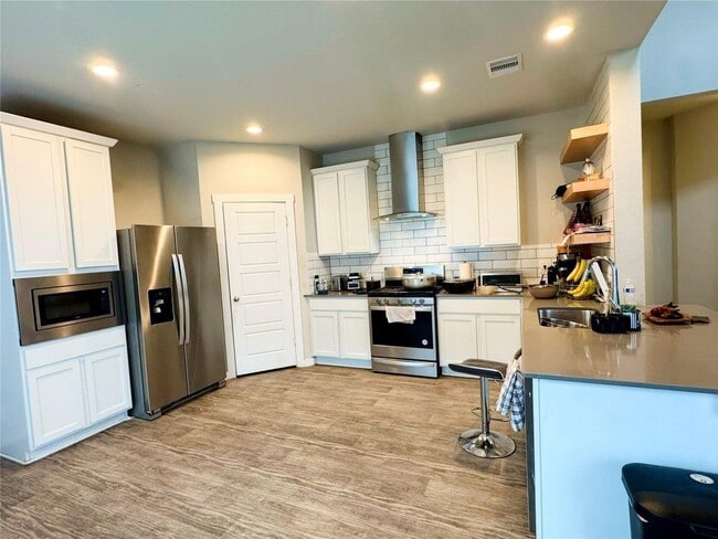 Building Photo - 12711 Basinghall Ln