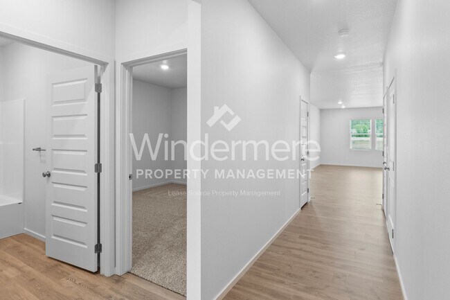 Building Photo - 3543 S Keller Ln