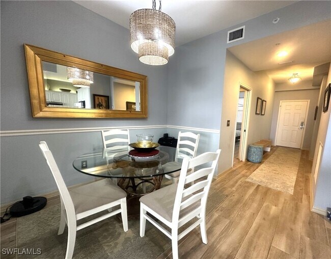 Building Photo - 470 Launch Cir