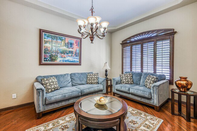 Building Photo - Westside area for Short Term Rental (Compl...