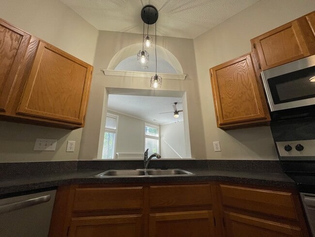 Building Photo - 8307 Belstead Brook Ct