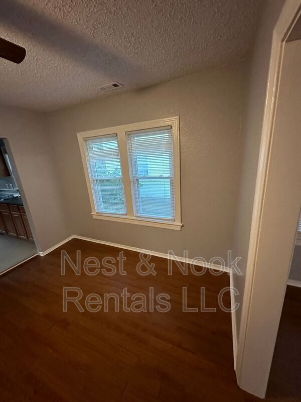 Building Photo - 412 S Urbana Ave