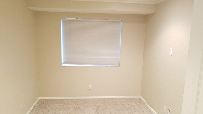 Building Photo - Beautiful 2 Bedroom Home in Irvine