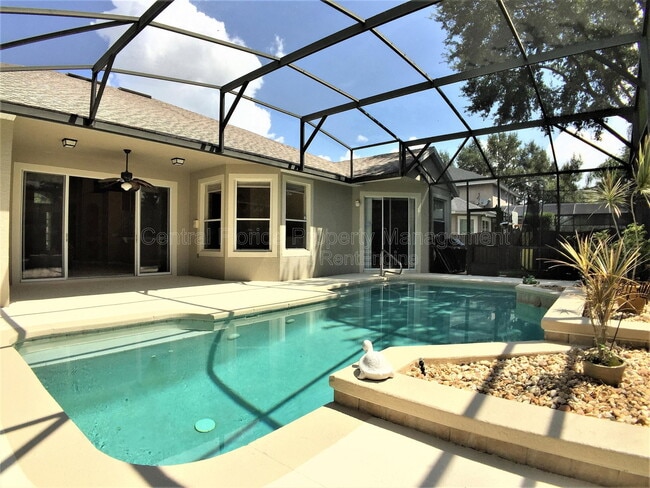Building Photo - 909 Arbormoor Pl