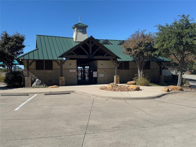 Building Photo - 1801 Willard Dr