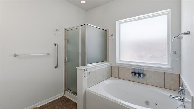 Building Photo - 9954 Knob Hollow Way
