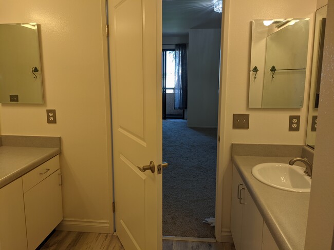 Master bathroom, two sinks, a shower and bath tub - 2491 Purdue Ave