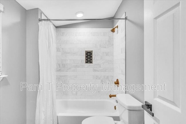 Building Photo - 2514 Florida Ave