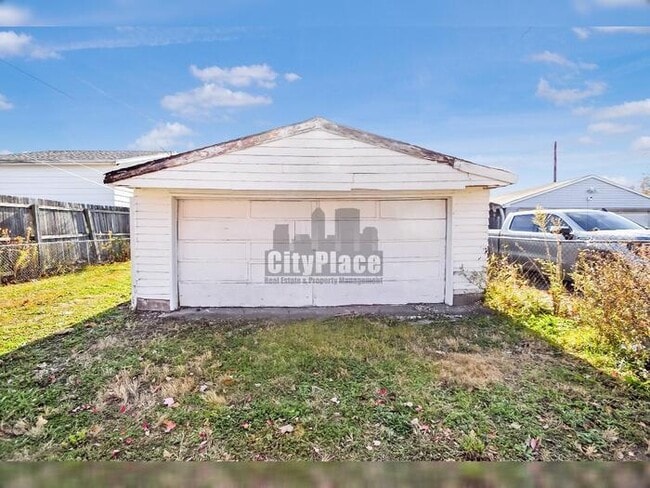 Building Photo - 5344 Fletcher Ave