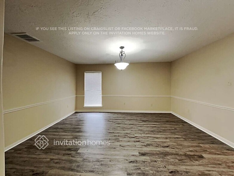 Building Photo - 17914 Vintage Wood Ln