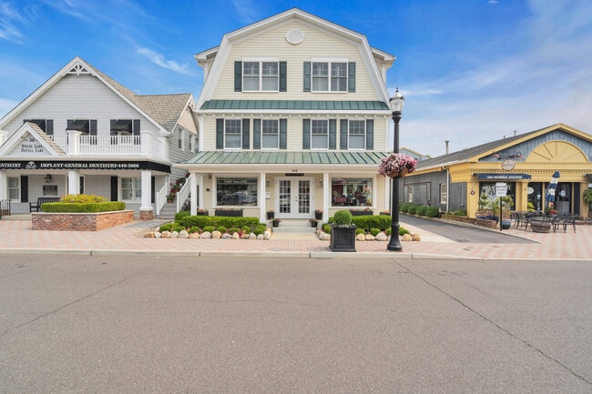 Building Photo - 308 Morris Ave