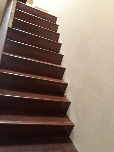 Building Photo - 11052 Lower Azusa Rd