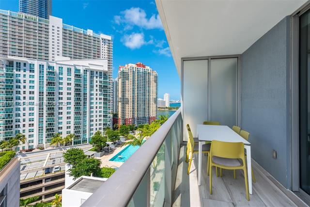 Building Photo - 1300 Brickell Bay Dr
