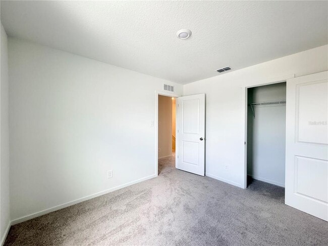 Building Photo - 842 Lynx St