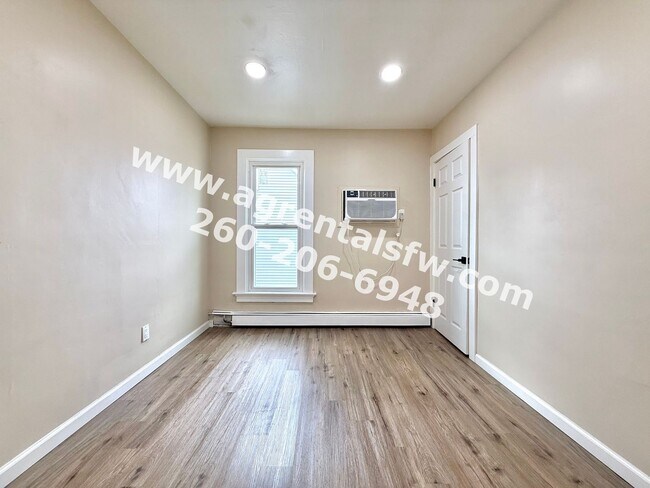 Building Photo - 1829 Broadway