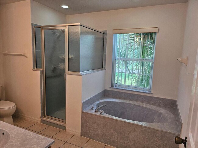 Building Photo - 3 bedroom