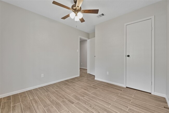 Building Photo - 7 E Brookberry Ct