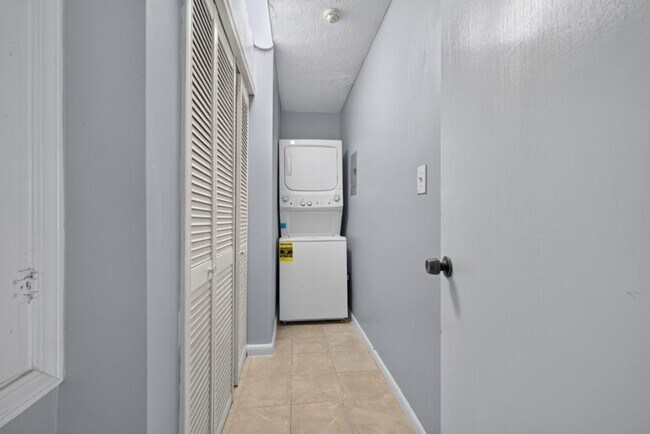 Building Photo - 4905 Annistown Rd