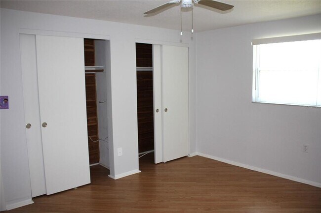 Building Photo - 10241 Regency Park Blvd