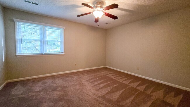 Building Photo - 1704 Gales Ct