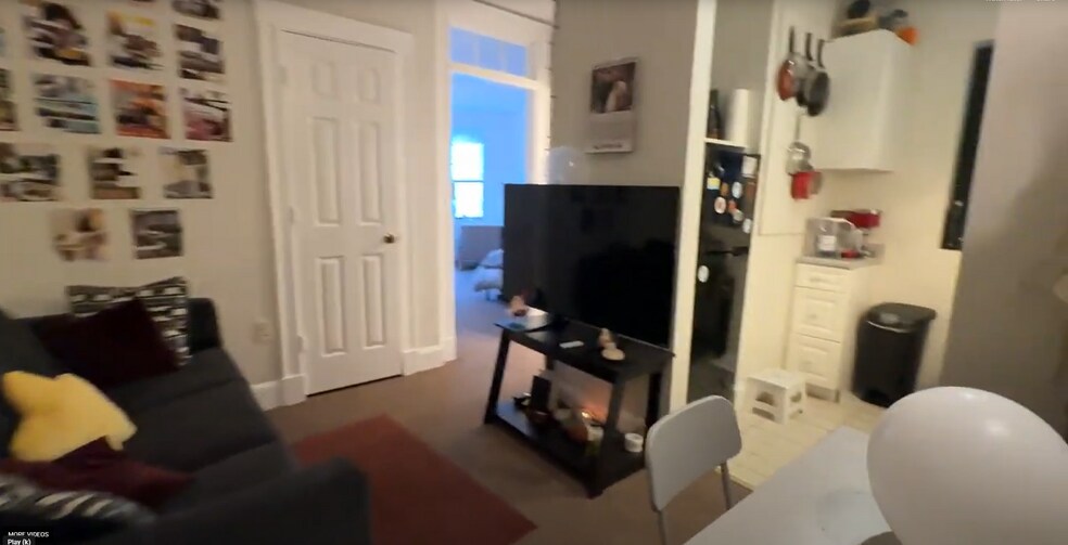 Building Photo - 8 Aberdeen St