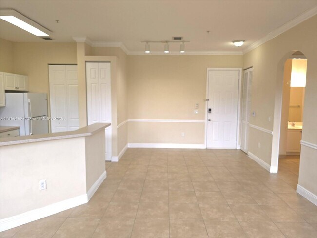 Building Photo - 4706 SW 160th Ave