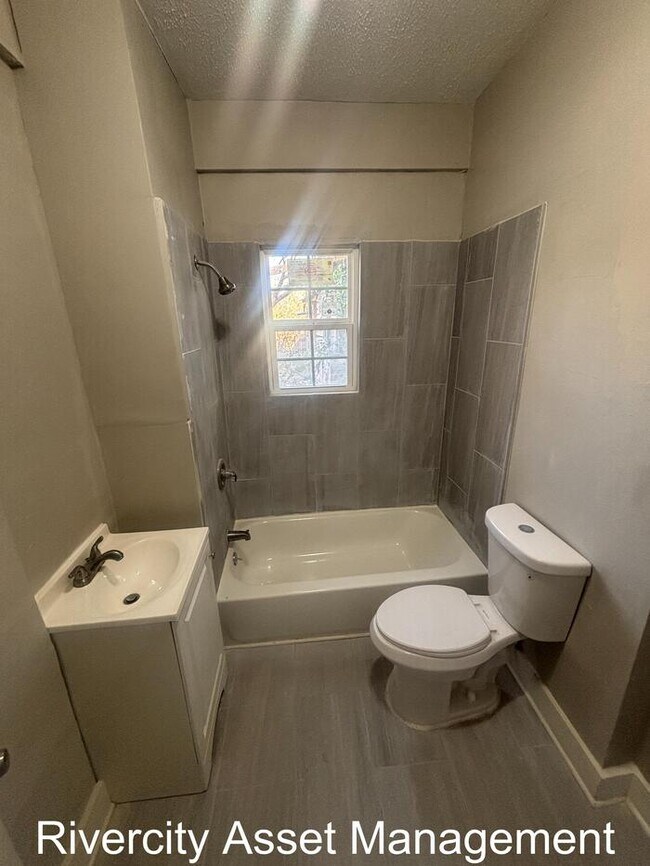 Building Photo - Cute Duplex For Rent!!!! Section 8 Welcomed !!!!