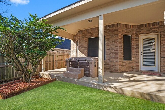 Building Photo - 9292 Deepwater Dr