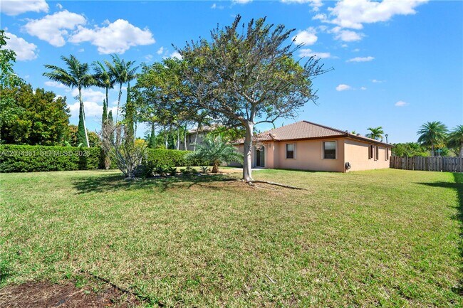Building Photo - 11924 SW 155th Ct