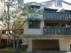 Building Photo - 5596 Makati Cir