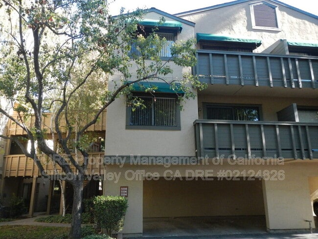 Primary Photo - 5596 Makati Cir