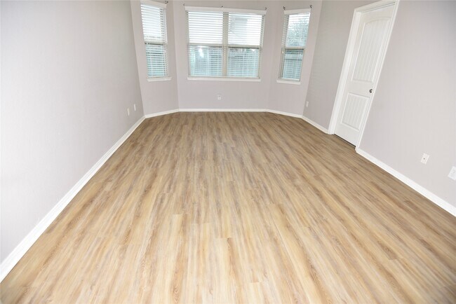 Building Photo - 4519 Fenway Park Way