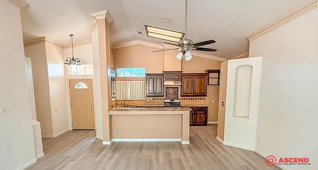 Building Photo - 4 Bedroom Home In Rosedale!!